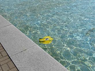 Click image for larger version

Name:	flying sub.jpg
Views:	38
Size:	2.11 MB
ID:	152392